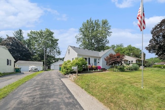 206 W Mckay St, Saline, MI 48176