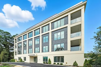 402 Halstead Ave Unit 302, Harrison, NY 10528