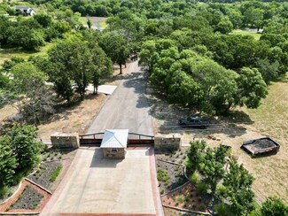 2013 Woodland Rd, Weatherford, TX 76088