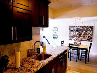 40 Main St Unit 308, Stoneham, MA 02180