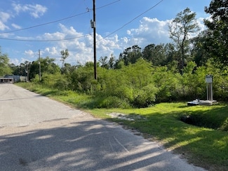 10815 Fairview Dr, Conroe, TX 77385