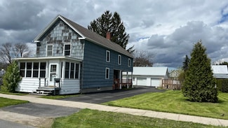 86 State St, Rouses Point, NY 12979