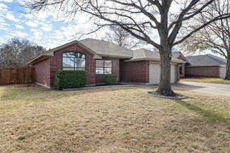 1513 Berry Patch Ln, Granbury, TX 76048