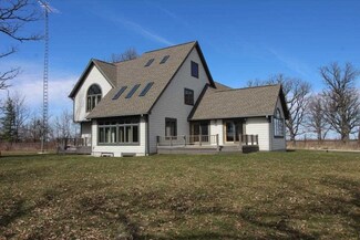 11449 E 400 N, Remington, IN 47977