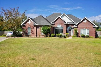 1134 Oakleaf Ln, Lake Charles, LA 70605