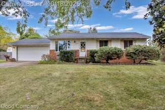 3209 Grange Hall Rd, Holly, MI 48442