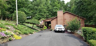 16208 Tiffany Ln, Haymarket, VA 20169