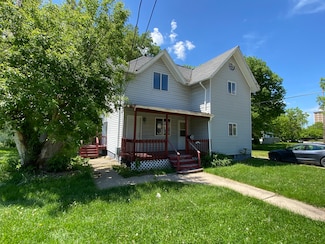 417 11th St, Rockford, IL 61104