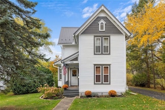 228 Hamilton St, Penn Yan, NY 14527
