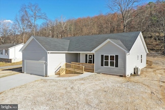 96 Alkire Ct, Capon Bridge, WV 26711