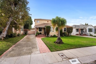 8121 Chase Ave, Los Angeles, CA 90045