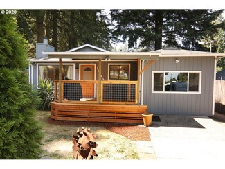 16845 Gurnee Ave, Gladstone, OR 97027