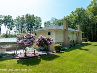 6339 New York 32, Cairo, NY 12413