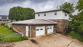 2691 State Route 339, Belpre, OH 45714