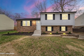 11900 Halifax Dr, Louisville, KY 40245