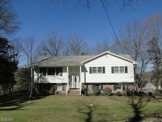 28 Forest Place, Towaco, NJ 07082