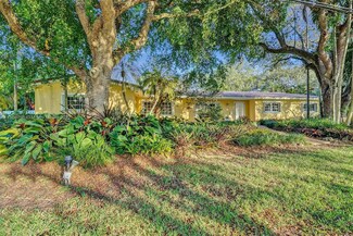 12601 SW 69th Ave, Miami, FL 33156