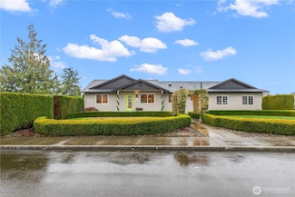 1809 Pine Cir, Lynden, WA 98264