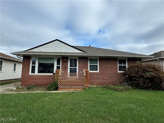 30321 Forestgrove Rd, Willowick, OH 44095