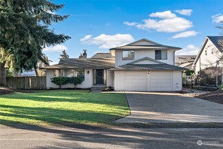 62 Silver Beach Dr, Steilacoom, WA 98388