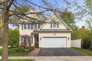 569 Prairie Ave, Glen Ellyn, IL 60137