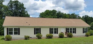 44 Dale Nix Cir, Hendersonville, NC 28792
