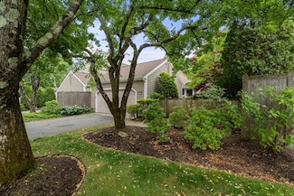 415 Dedham St Unit D, Newton, MA 02459