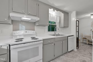 1332 Stallings Rd, Chapel Hill, NC 27516