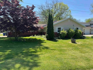 101 S Hawthorne Rd, Muncie, IN 47304