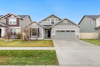 2935 NW 8th Ave, Meridian, ID 83646