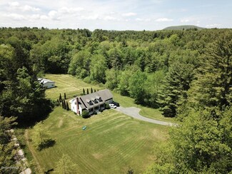 195 Church St, Lee, MA 01238