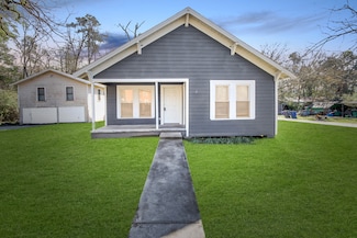 502 E Abbey St, Livingston, TX 77351