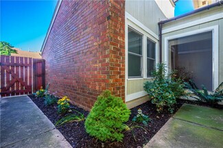 1904 Three Stars Rd, Edmond, OK 73034