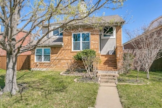 1207 Golden Gate Dr, Carrollton, TX 75007
