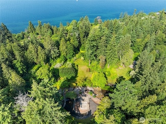 105 NW Highland Dr, Shoreline, WA 98177