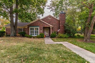 2636 E Windermere Woods Dr, Bloomington, IN 47401