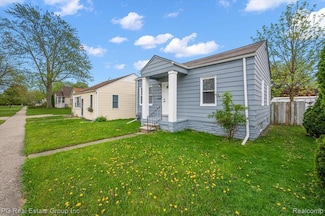 20040 E 8 Mile Rd, Harper Woods, MI 48225