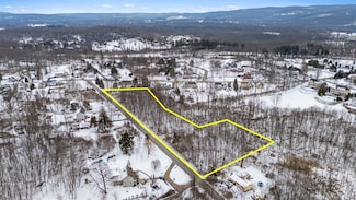 7 Townsend Rd, East Fishkill, NY 12533