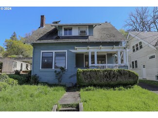 1131 SE Jackson St, Roseburg, OR 97470
