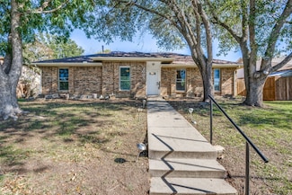 2005 Azalea St, Denton, TX 76205