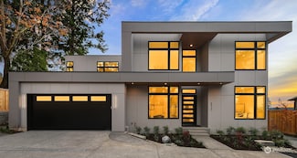 8427 SE 47th St, Mercer Island, WA 98040