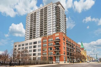 210 N Desplaines St Unit 412, Chicago, IL 60661