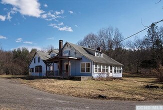 149 Eagle St, Ghent, NY 12075