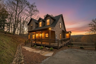 21 Crown Ct, Ellijay, GA 30540