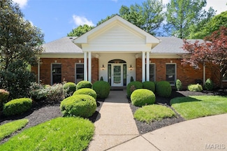 29 Spoede Ln, Saint Louis, MO 63141