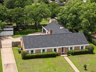 1901 Livingston St, Longview, TX 75601