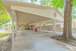 2242 Williams Lakeshore, Kingsland, TX 78639