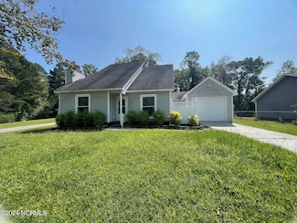 829 Mill River Rd, Jacksonville, NC 28540