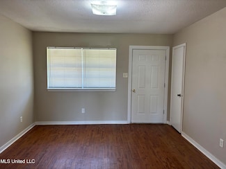 6565 Cortez Cir, Ocean Springs, MS 39564