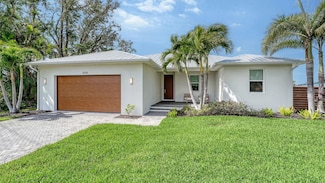 6136 Hollywood Blvd, Sarasota, FL 34231